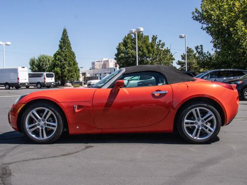 Used 2009 Pontiac Solstice Street Edition image 4