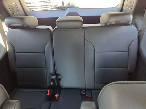 New 2026 Chevrolet Traverse LT image 16