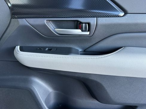 New 2026 Toyota Grand Highlander AWD Hybrid image 22