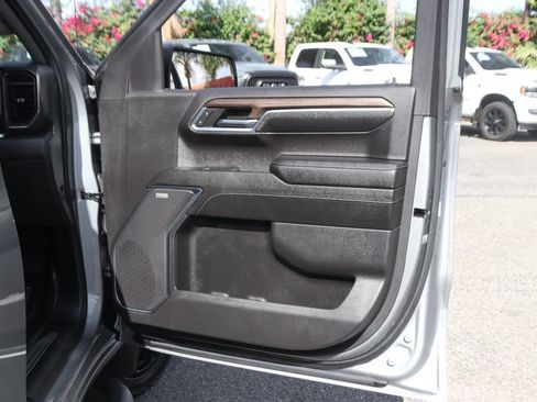 Used 2024 Chevrolet Silverado 1500 LT Trail Boss w/ LT Trail Boss Premium Package AWD/4WD image 43