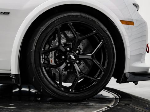 Used 2015 Chevrolet Camaro Z/28 image 70
