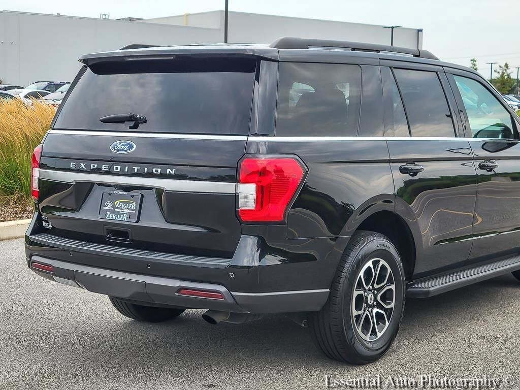 Used 2024 Ford Expedition XLT AWD/4WD image 6