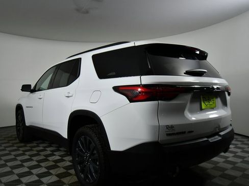 Used 2023 Chevrolet Traverse RS image 13