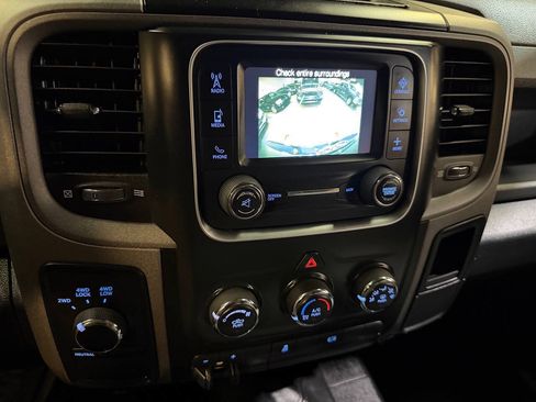 Used 2018 RAM 2500 Tradesman w/ Chrome Appearance Group AWD/4WD image 14