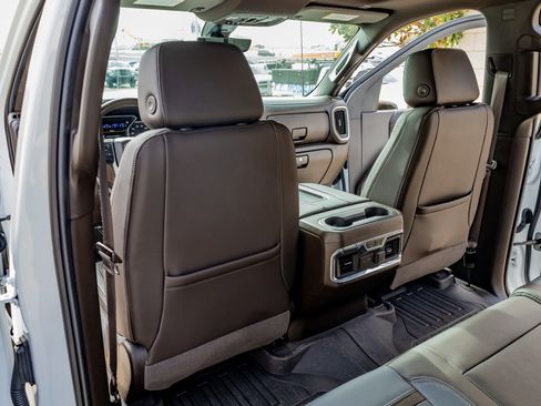 Used 2021 GMC Sierra 2500 Denali w/ Denali Ultimate Package image 34