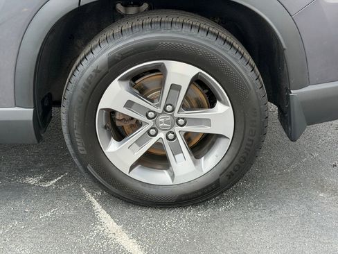 Used 2025 Honda Pilot EX-L image 32