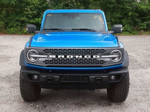 Used 2025 Ford Bronco Badlands AWD/4WD image 2