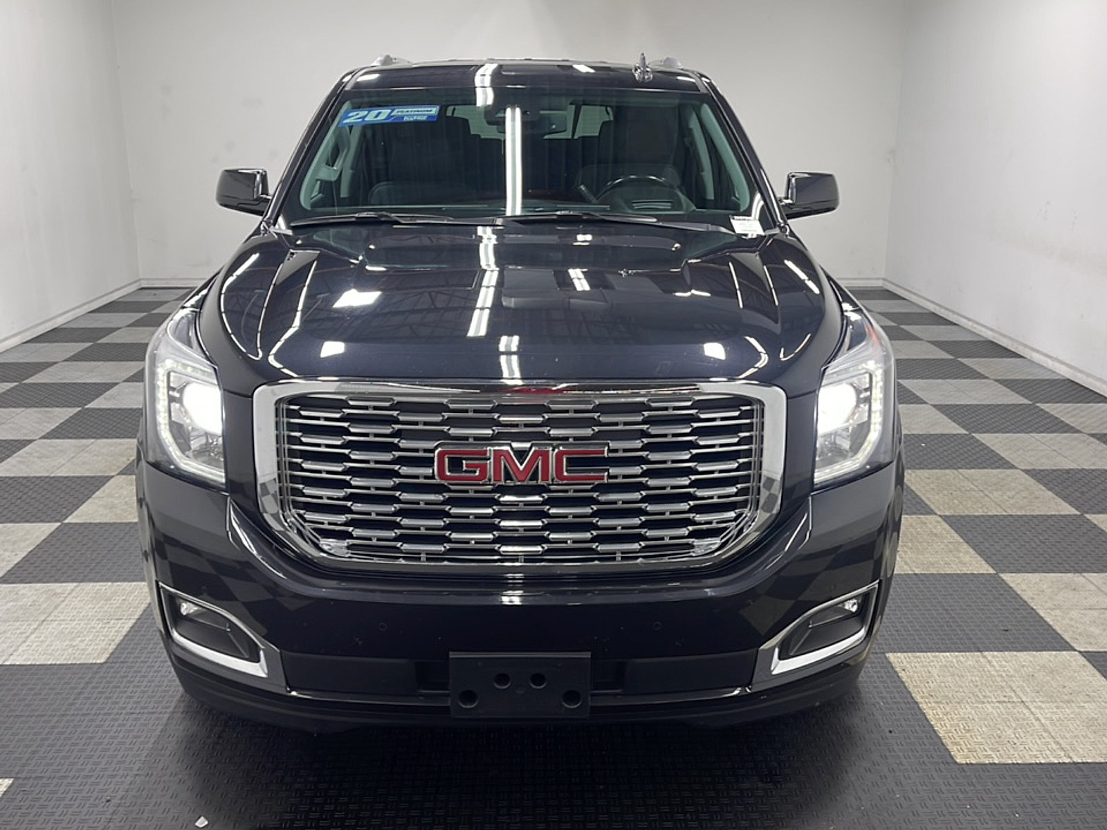 Used 2020 GMC Yukon Denali w/ Denali Premium Package AWD/4WD image 25