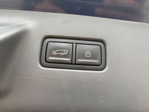 Used 2025 Hyundai Santa Fe SEL FWD image 23