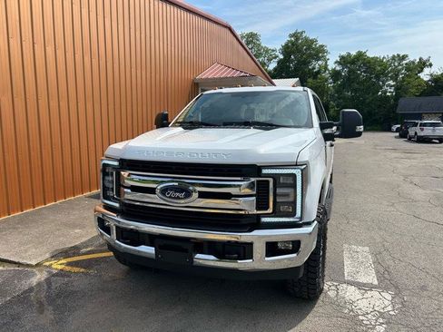 Used 2019 Ford F250 XLT w/ XLT Value Package AWD/4WD image 2