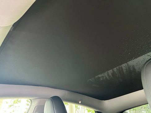 Used 2024 Tesla Model Y Long Range RWD image 11
