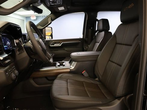 New 2026 Chevrolet Silverado 2500 High Country w/ High Country Premium Package AWD/4WD image 19
