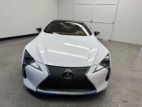 Used 2018 Lexus LC 500 Coupe image 2