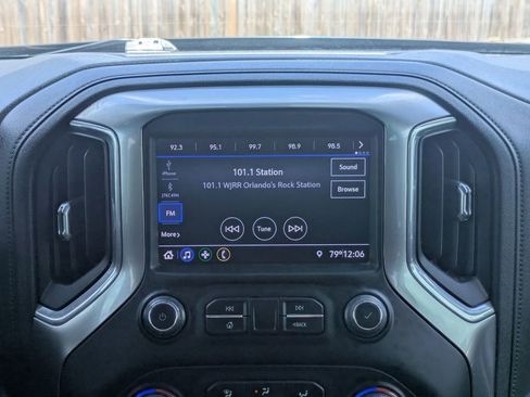 Used 2021 Chevrolet Silverado 1500 LT Trail Boss w/ Bed Protection Package AWD/4WD image 18