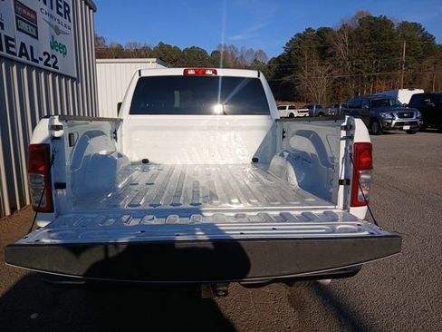Used 2024 RAM 2500 Big Horn AWD/4WD image 6