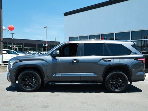Used 2025 Toyota Sequoia Platinum w/ TRD Off-Road Package AWD/4WD image 9