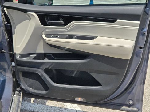 Used 2025 Honda Odyssey Touring image 27