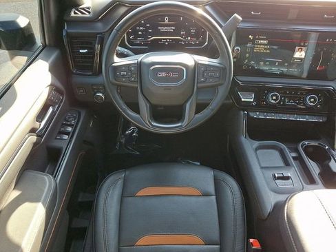 Used 2024 GMC Sierra 2500 AT4 w/ AT4 Preferred Package image 13