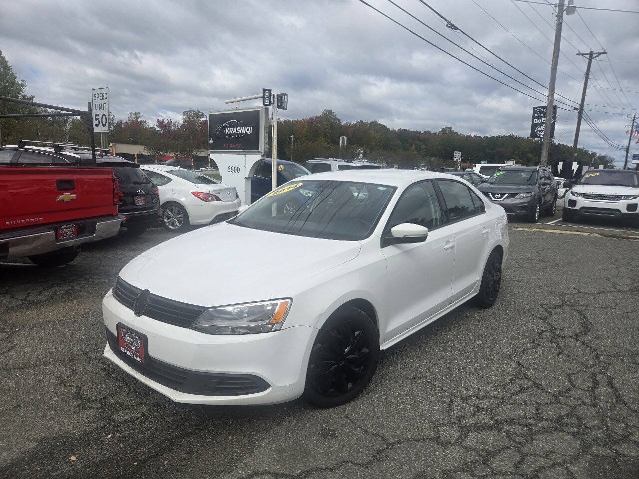 Used 2014 Volkswagen Jetta SE FWD image 1