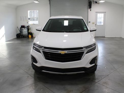 Used 2023 Chevrolet Equinox LT image 3