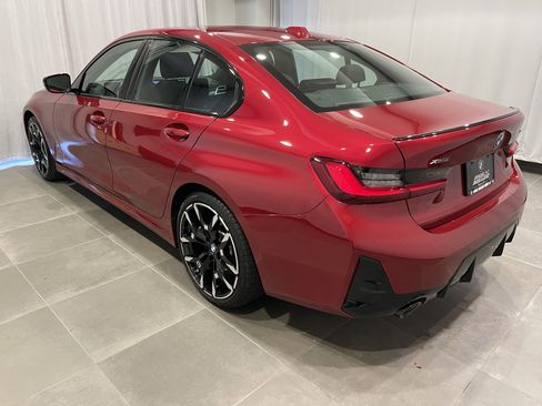 Used 2025 BMW 330i xDrive Sedan w/ M Sport Package image 4