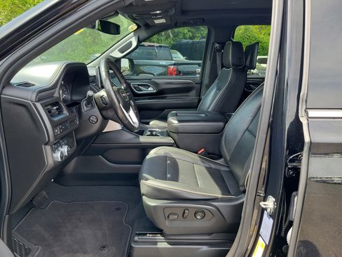 Used 2021 GMC Yukon XL SLT w/ SLT Premium Package AWD/4WD image 16