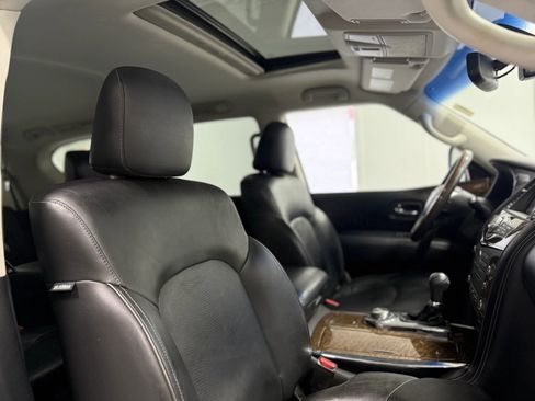 Used 2016 INFINITI QX80 Sport Utility 4D w/ Driver's Assistance Package image 29