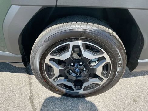 Certified 2026 Subaru Outback Touring AWD/4WD image 8