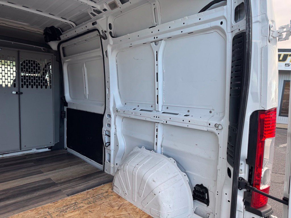 Used 2023 RAM ProMaster 3500 FWD image 24