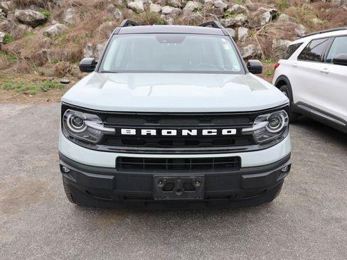 Used 2023 Ford Bronco Sport Outer Banks w/ Tech Package image 2