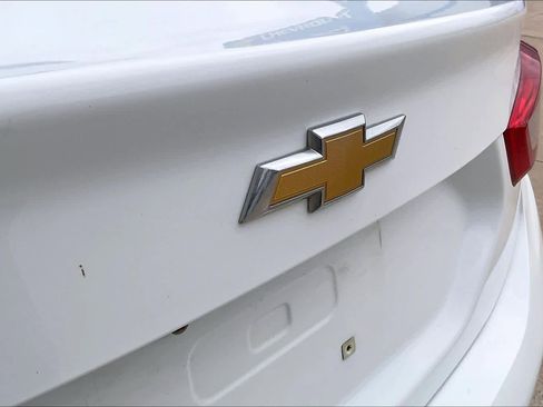 Used 2018 Chevrolet Cruze LS image 29