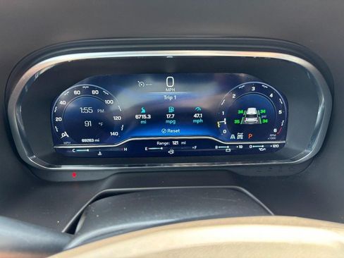 Used 2024 Chevrolet Tahoe LT AWD/4WD image 18