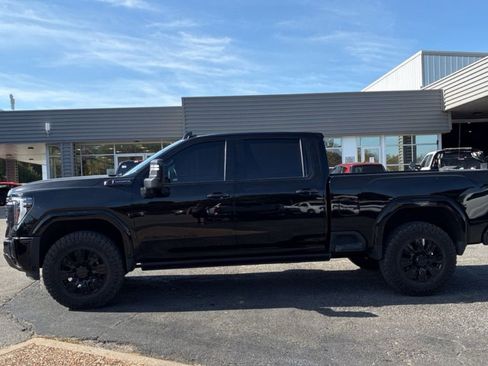 Used 2024 GMC Sierra 2500 Denali Ultimate image 4