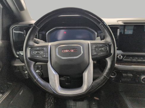 Used 2023 GMC Sierra 1500 Elevation w/ Preferred Package AWD/4WD image 5