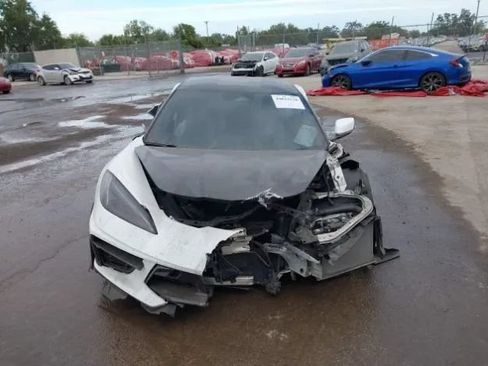 Used 2024 Chevrolet Corvette Stingray Coupe w/ 1LT RWD image 8