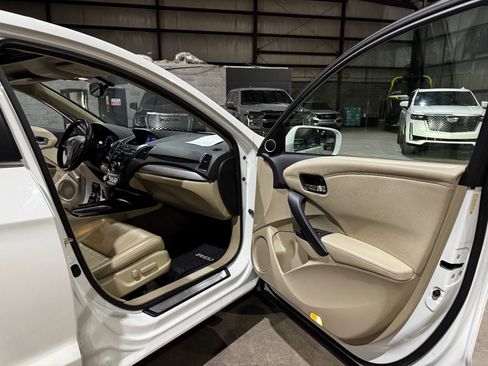 Used 2016 Acura RDX w/ AcuraWatch Plus Package image 24