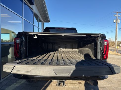 Used 2024 GMC Sierra 2500 Denali Ultimate image 14