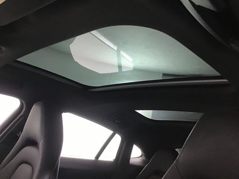 Certified 2023 Porsche Panamera 4 AWD/4WD image 32