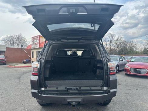 Used 2015 Toyota 4Runner SR5 Premium image 15