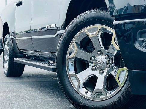 Used 2024 RAM 1500 Lone Star AWD/4WD image 2