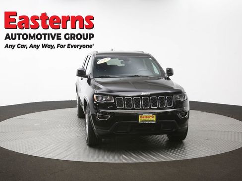 Used 2022 Jeep Grand Cherokee Laredo E w/ Security & Convenience Group image 51