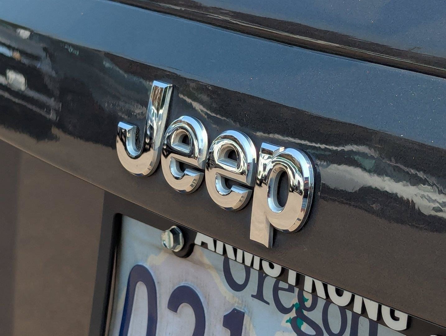 Used 2014 Jeep Patriot Latitude FWD image 26