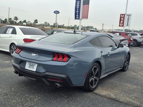 Used 2024 Ford Mustang Coupe image 2