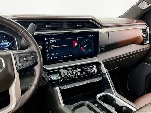 Used 2024 GMC Sierra 2500 Denali w/ Technology Package image 6