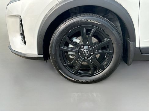 Used 2024 Nissan Kicks SR w/ SR Premium Package image 29