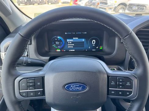 New 2025 Ford F150 Lightning XLT image 24