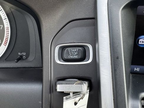 Used 2011 Volvo XC60 T6 image 27