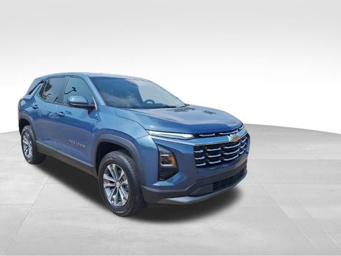 New 2026 Chevrolet Equinox LT image 3