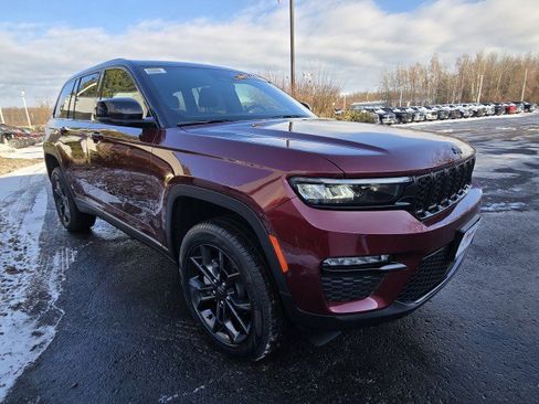 New 2025 Jeep Grand Cherokee Limited image 8