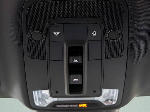 Used 2020 Audi Q3 2.0T Premium Plus w/ Premium Plus Package image 16